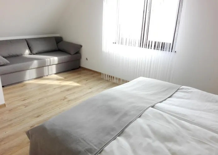 Lazur Nyaraló Rogowo